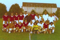 05_-_stammtischmannschft_-_1975_-_1_-_mannschaftsfoto_20111012_1095425973